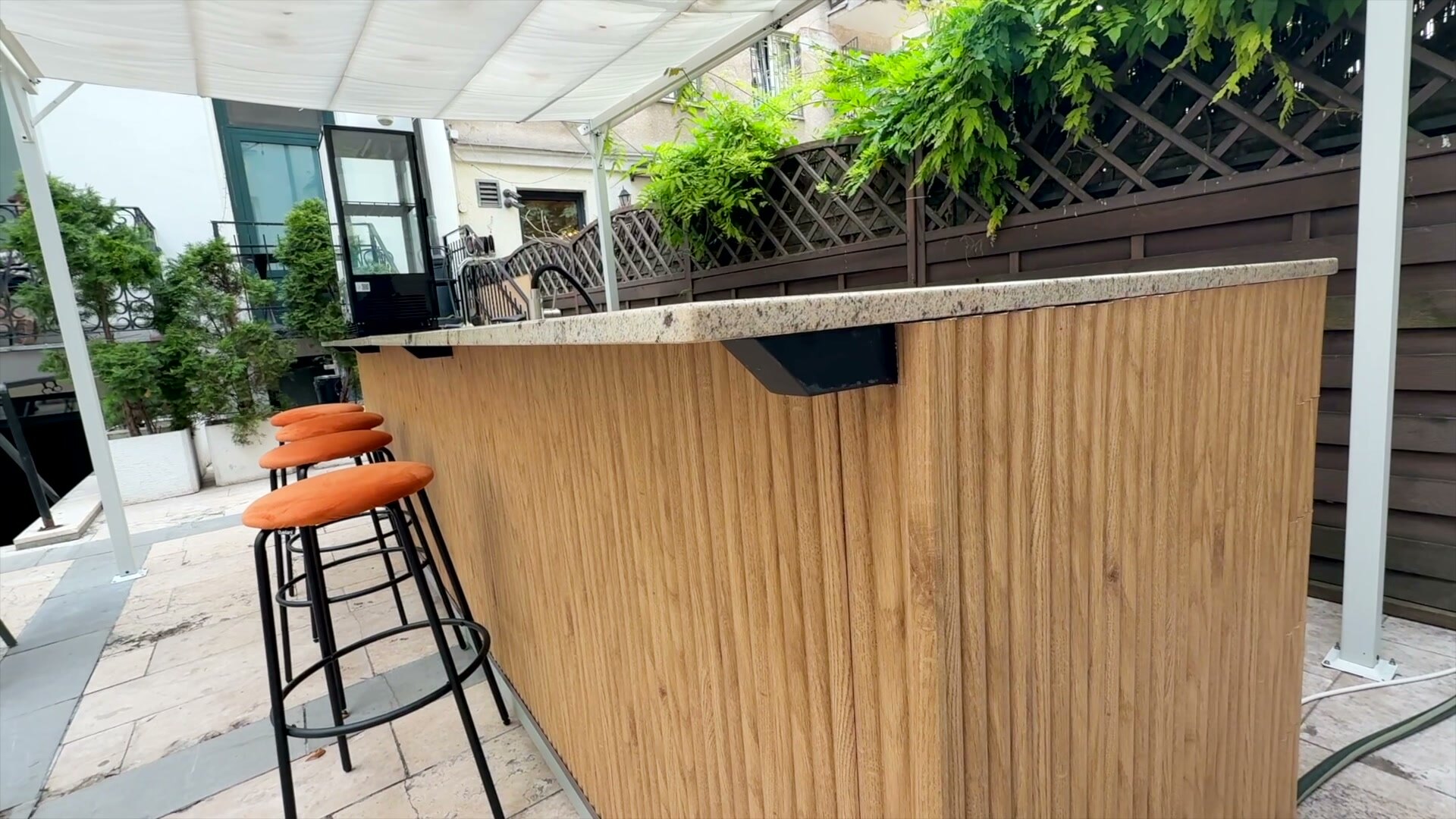 Lada barowa na wymiar do ogródka BRIO Bistro — zdjęcie 3