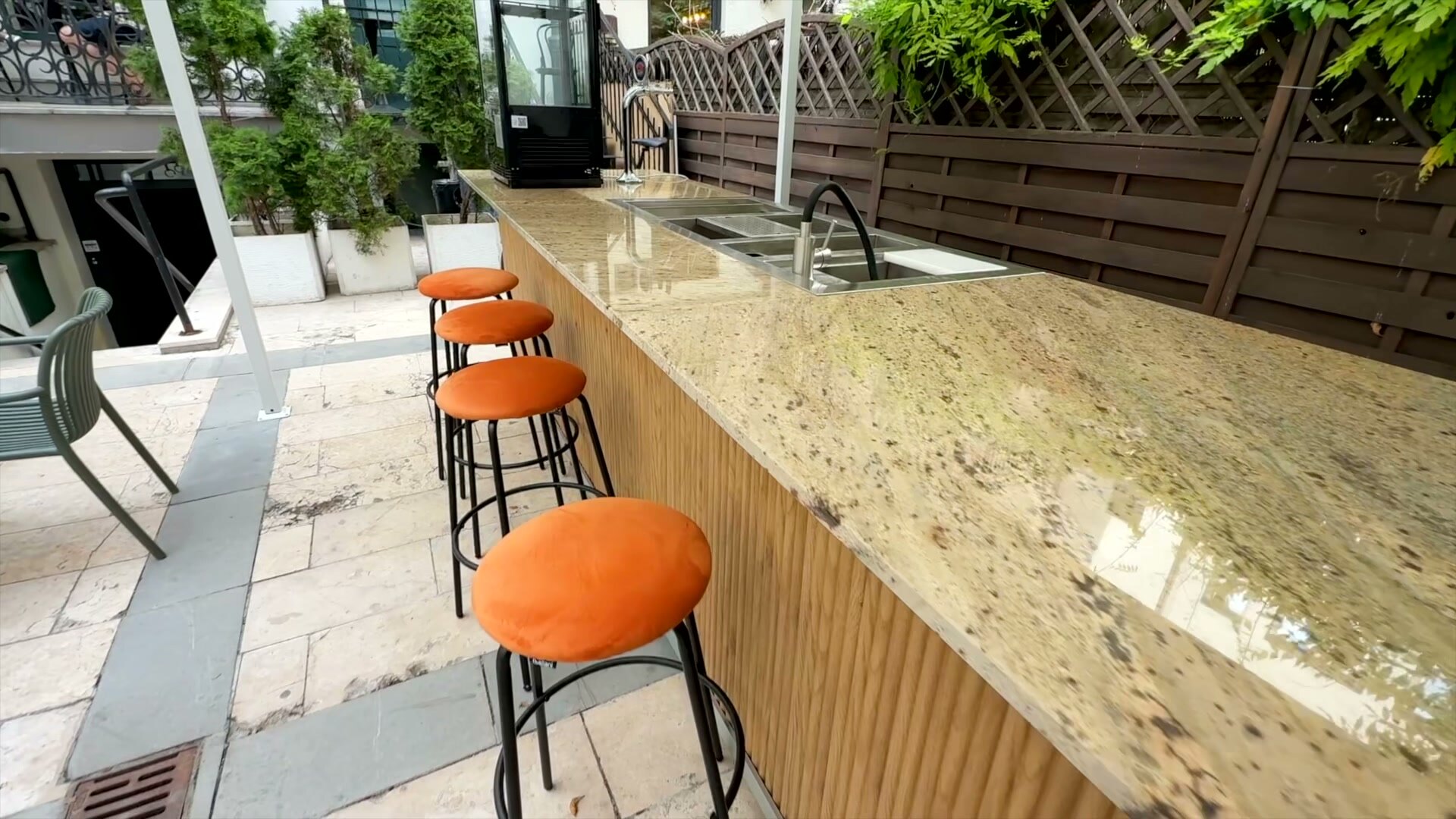 Lada barowa na wymiar do ogródka BRIO Bistro — zdjęcie 5