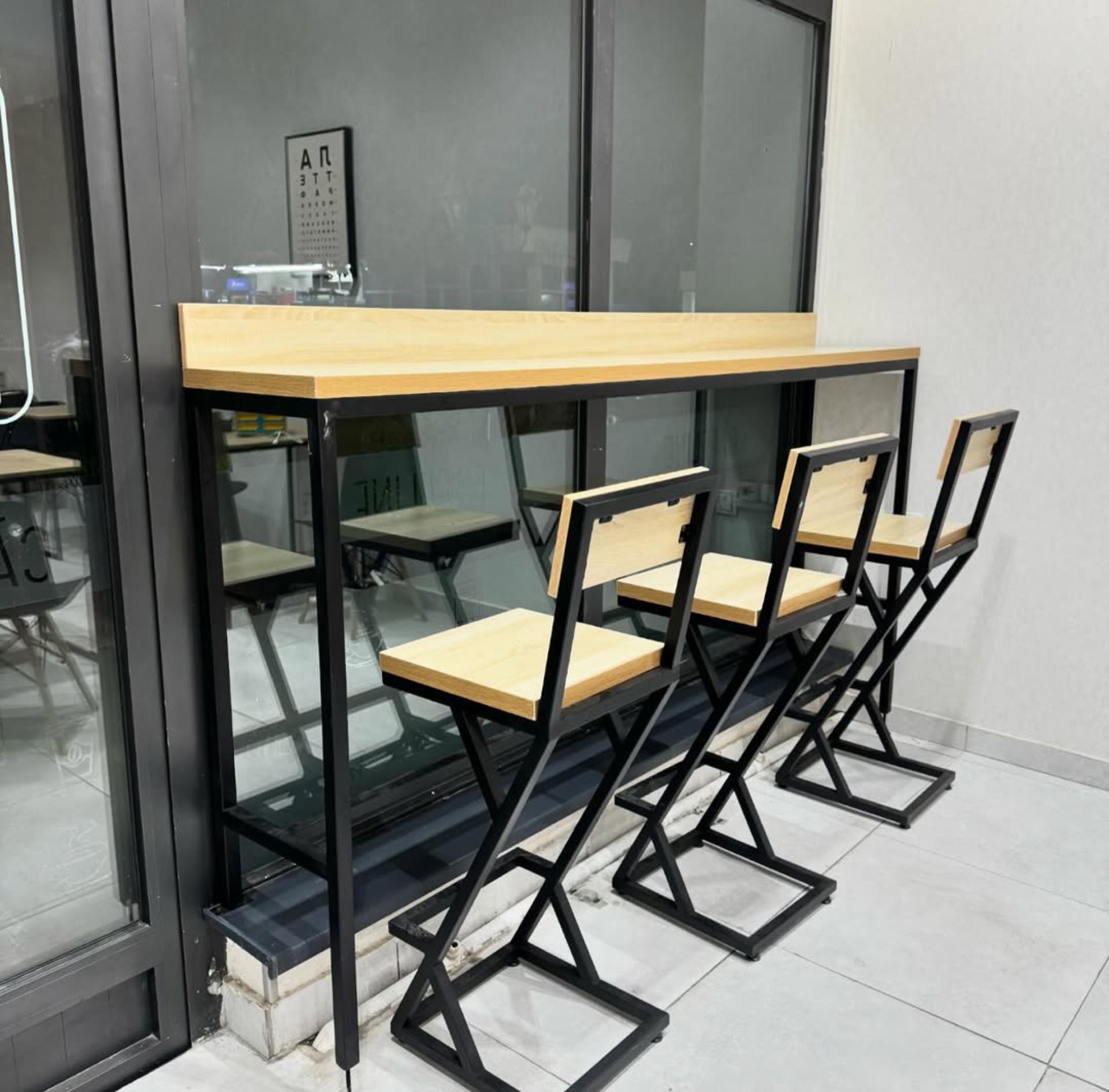 Coworking-kawiarnia w stylu loft — zdjęcie 2