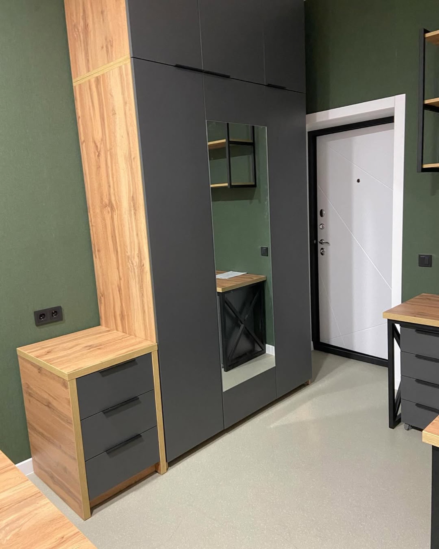 Zestaw mebli biurowych loft — zdjęcie 2