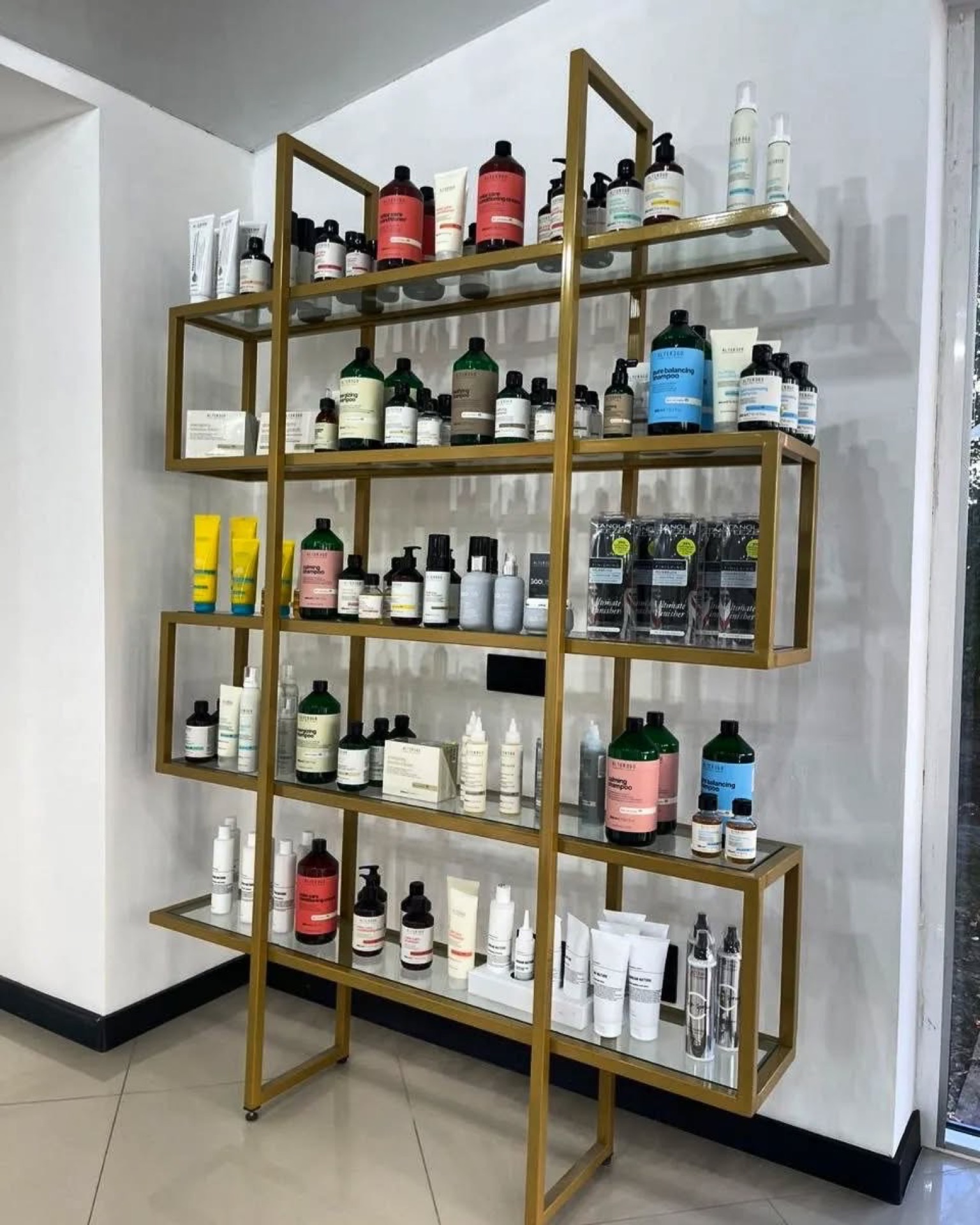 Recepcja salonu kosmetycznego — zdjęcie 2