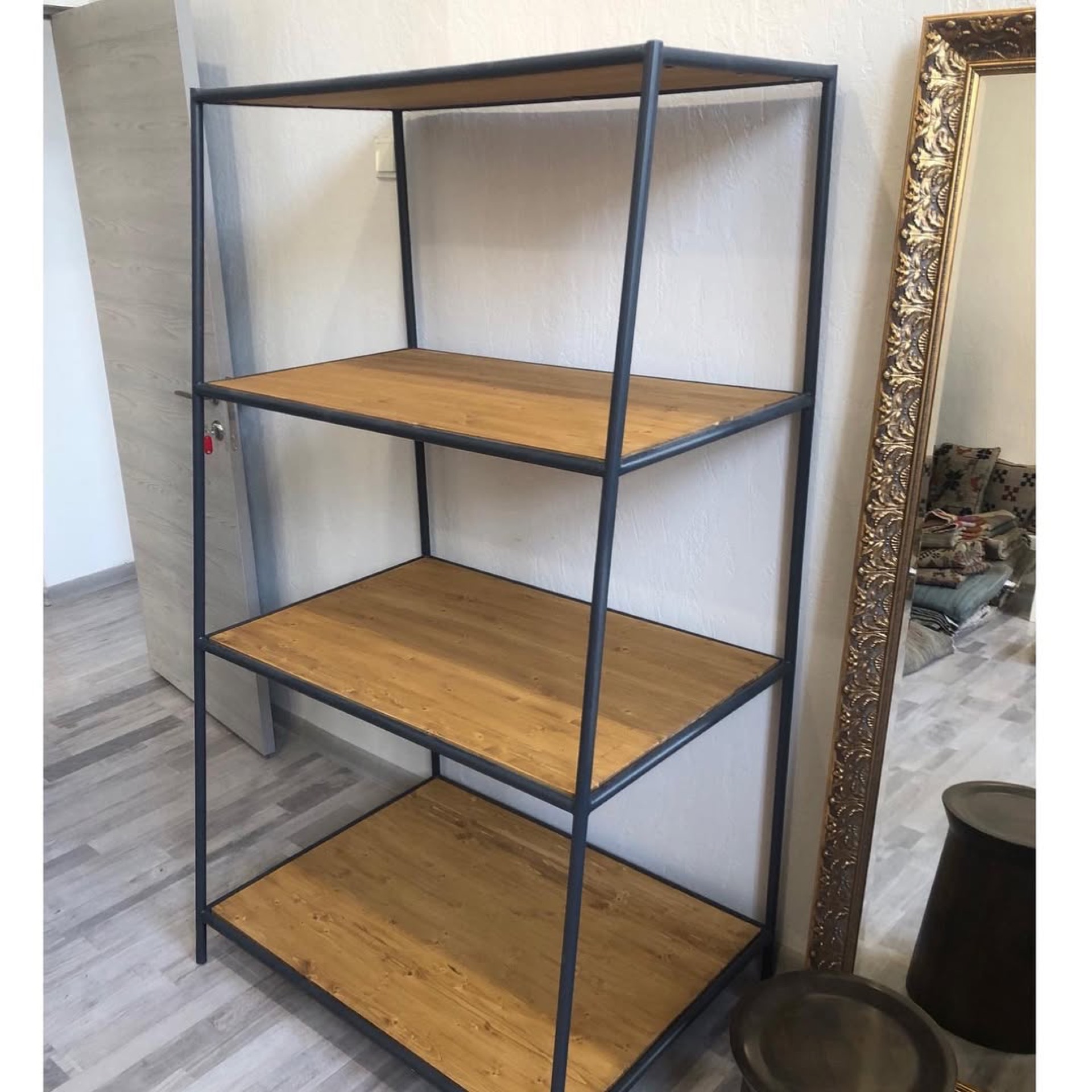 Stół-regał loft — zdjęcie 4