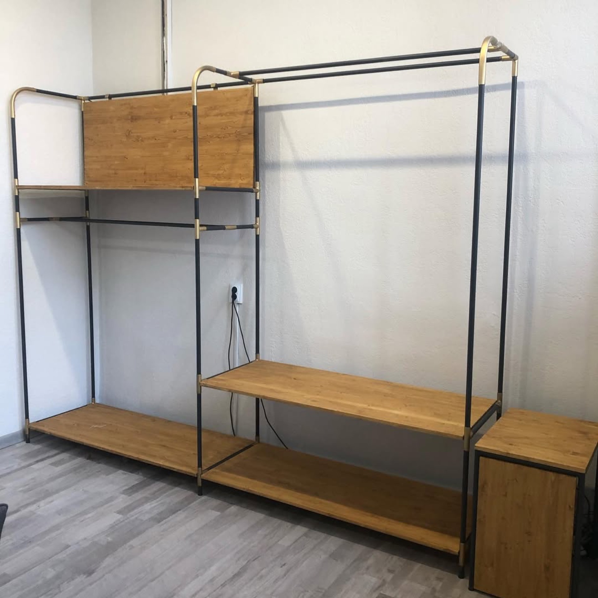Stół-regał loft — zdjęcie 5