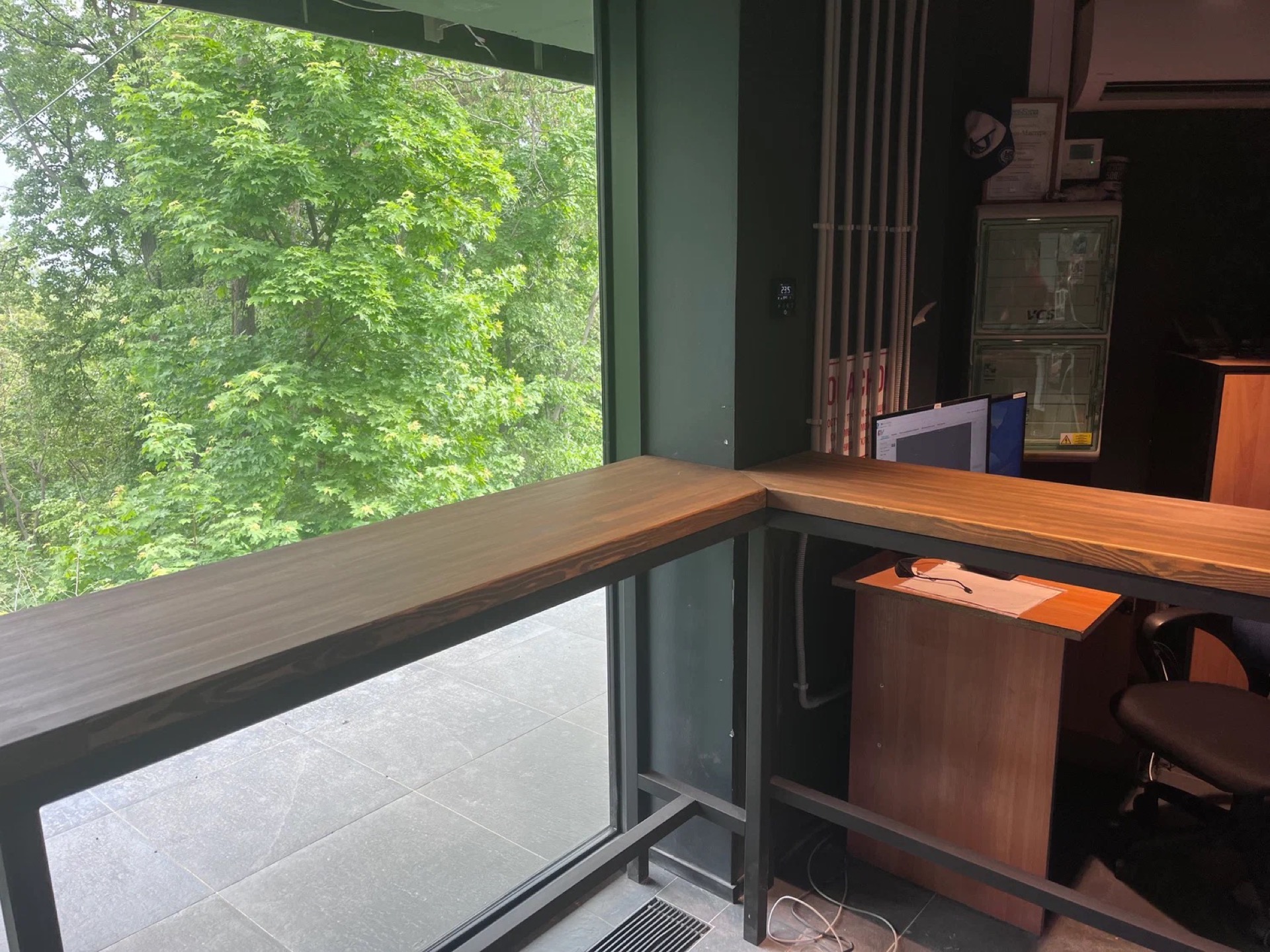 Regał na wino loft — zdjęcie 3