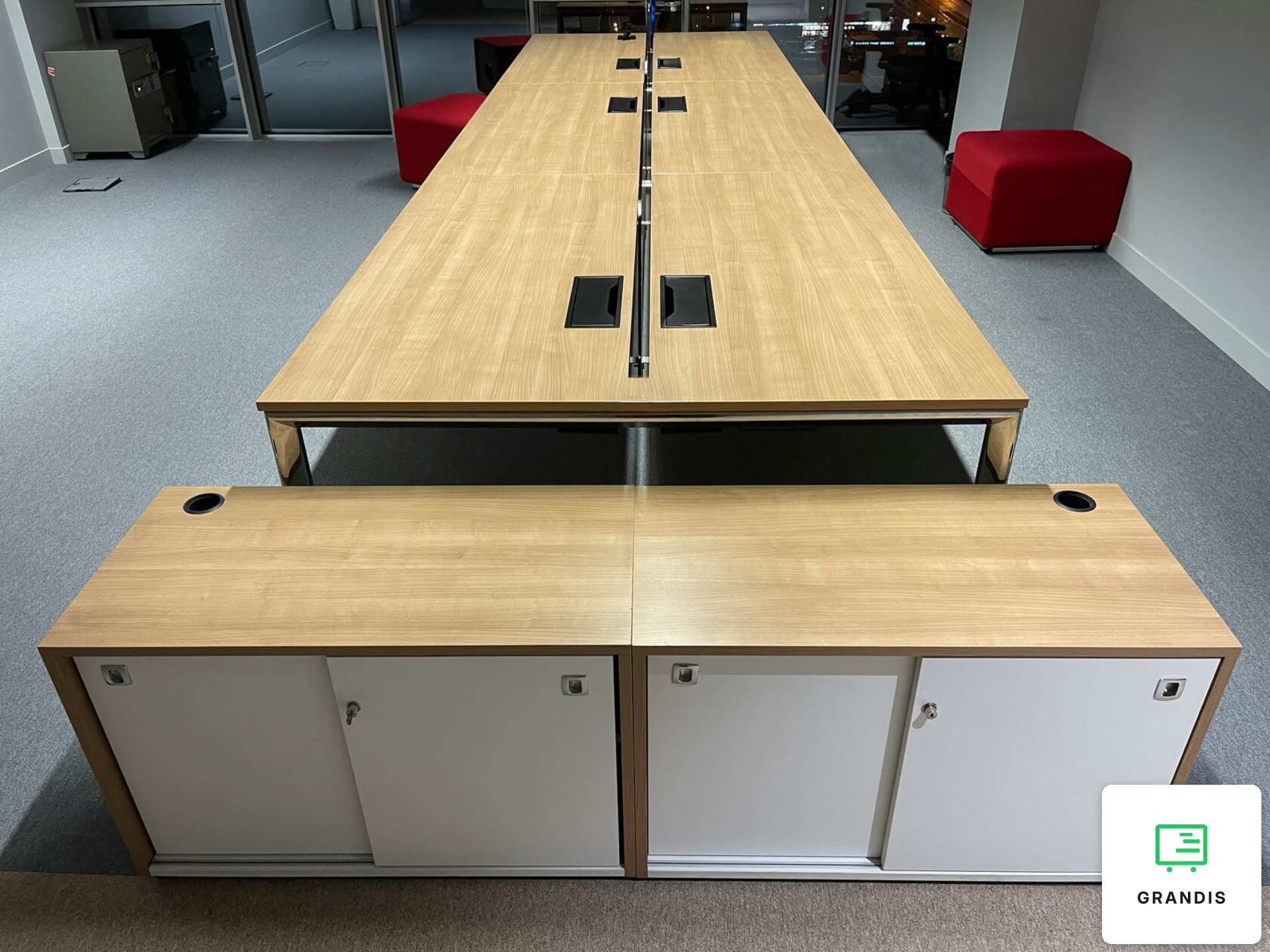 Open space z ergonomicznymi stanowiskami — zdjęcie 4