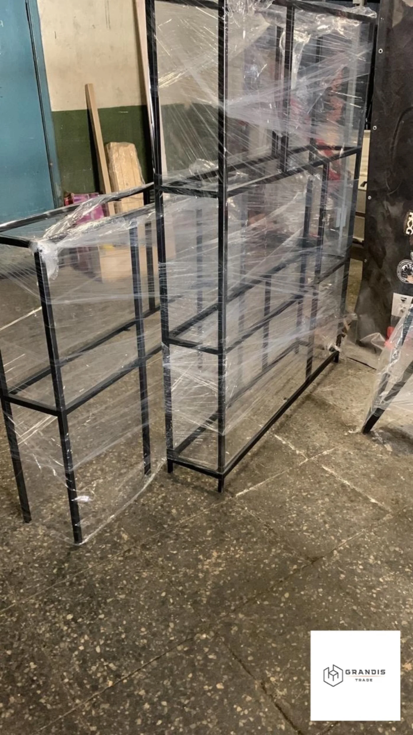 Metalowe regały loft — zdjęcie 1