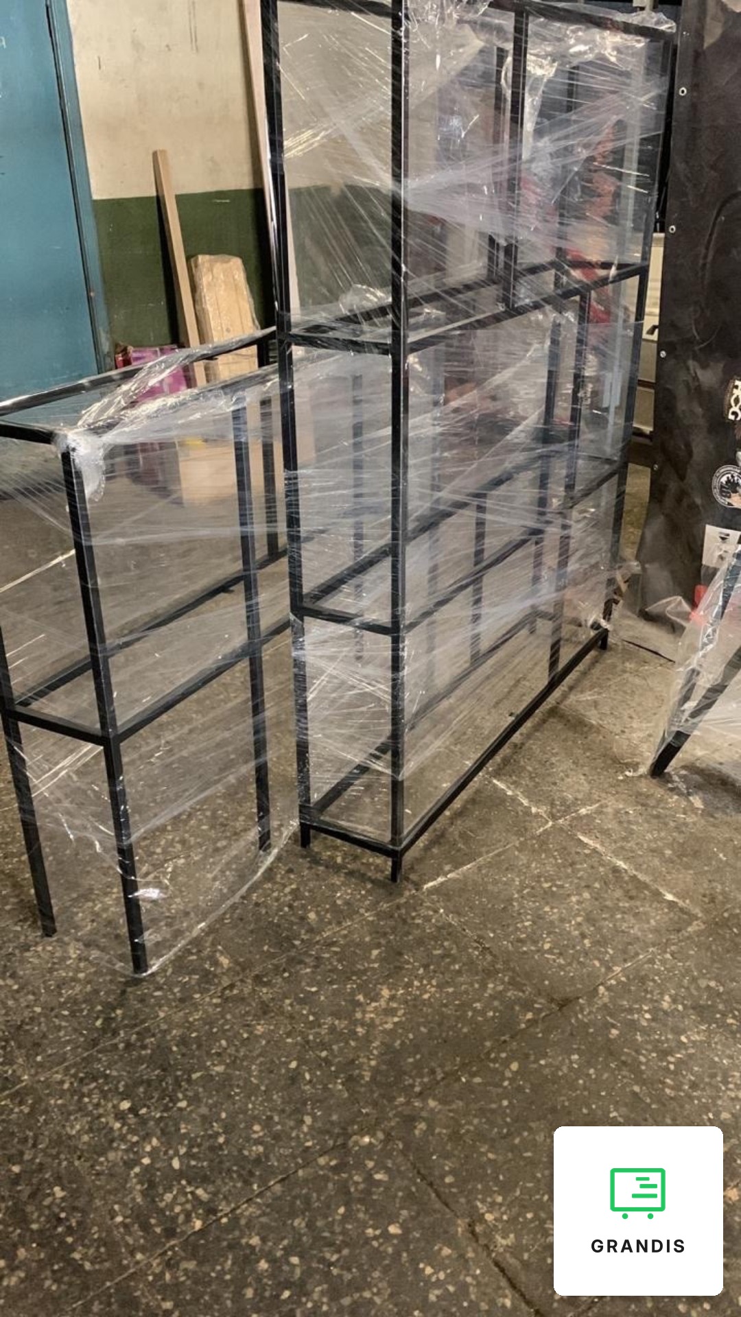 Metalowe regały loft — zdjęcie 2